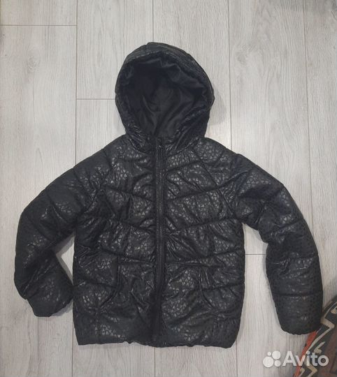 Куртки на девочку