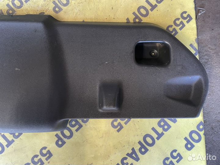 Обшивка крышки багажника Citroen C4