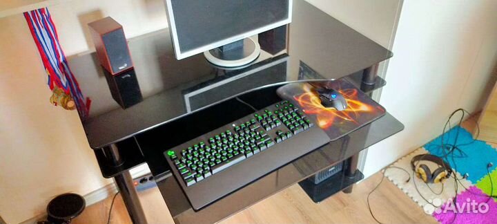 Письменный стол компьютерный