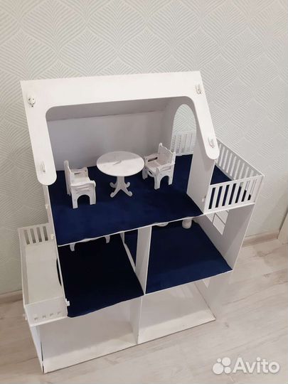 Домик кукольный