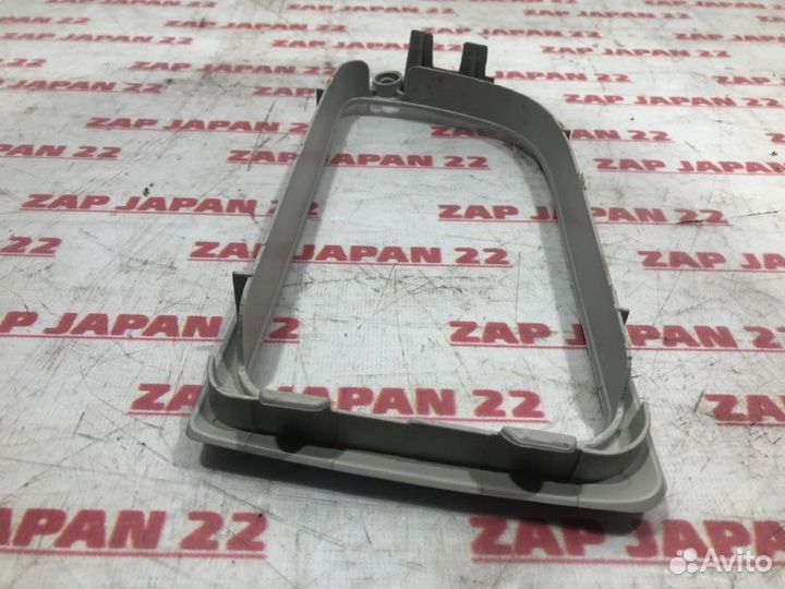 Накладка противотуманной фары левая Toyota Town