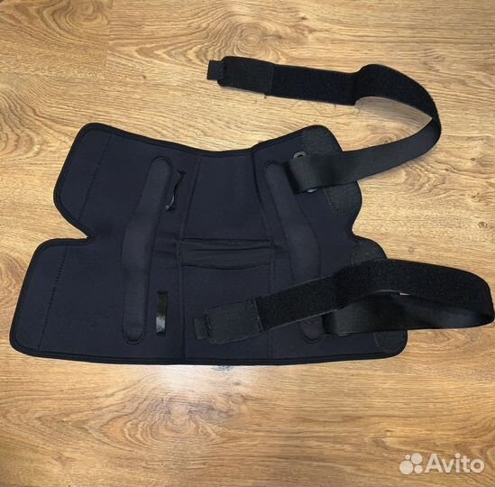 Коленный ортез (с боковой поддержкой)