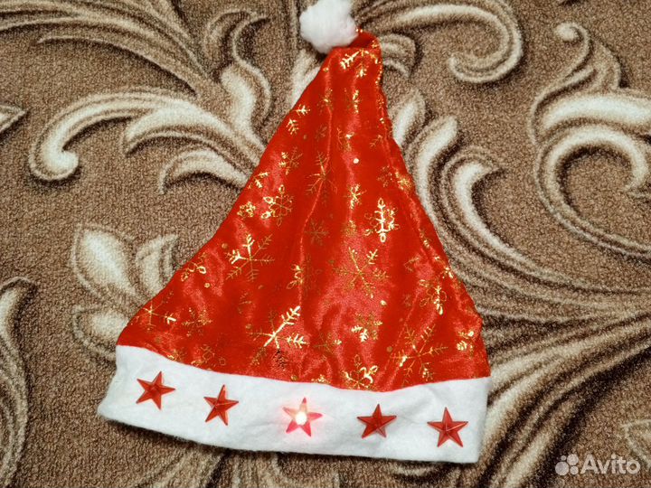 Новогодняя светящаяся шапка