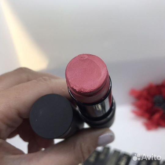 Помада Румяна Нарс Laos