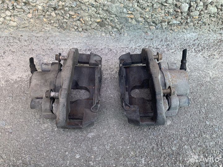Передние суппорта Ford Fiesta Mk5