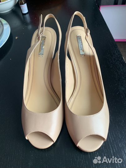 Босоножки AlBA39