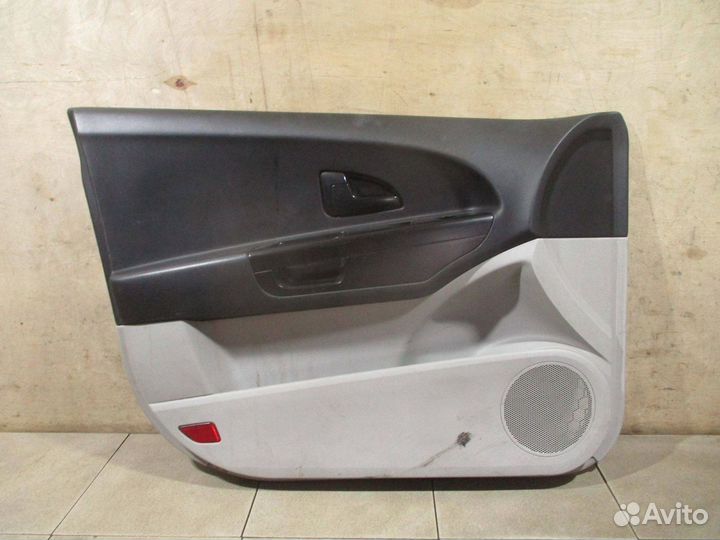 Обшивка двери передней левой Kia Ceed 1 (ED)