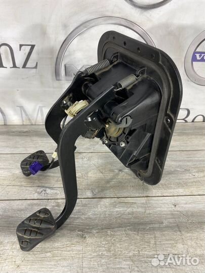 Педальный узел Renault 420 Dci premium karex