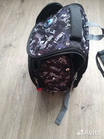 Рюкзак школьный новый