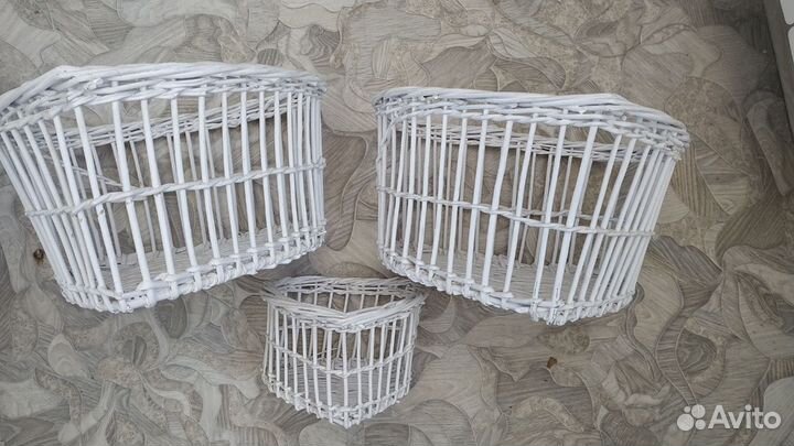 Декоративные плетенные корзины. Корзины - сердца