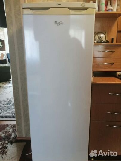 Морозильная камера Whirlpool