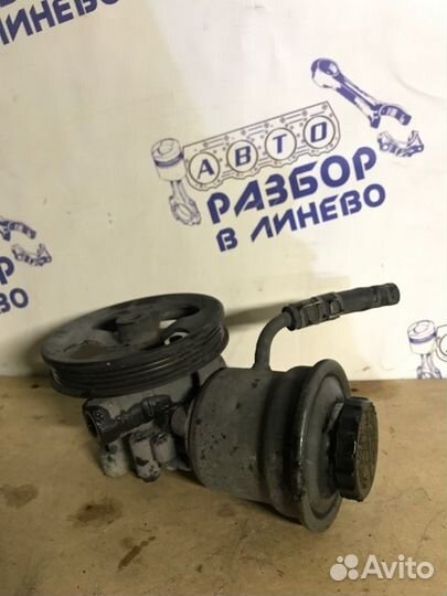 Насос гидроусилителя руля Toyota Vitz SCP10 1SZ