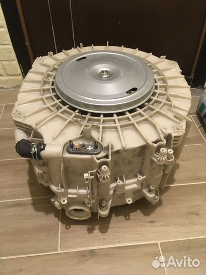 Бак стиральной машины Bosch logixx 6 sensitive