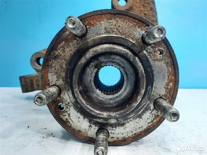 Кулак передний левый Kia Sorento 2 XM 2009-2012