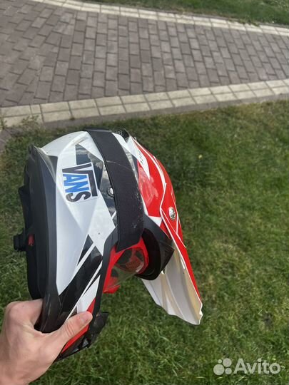 Кроссовый шлем