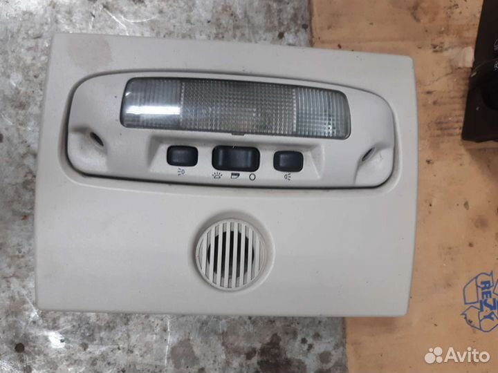 Фонарик потолка Ford focus 2