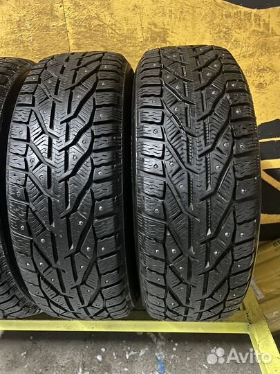 Tigar SUV Ice 215/65 R16