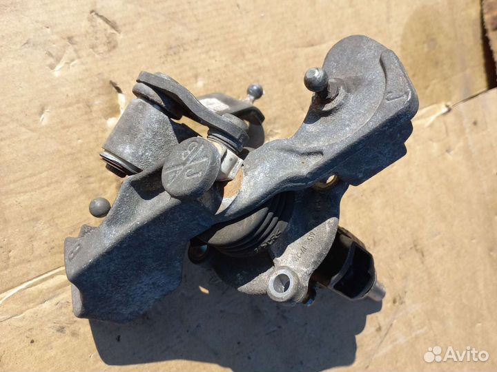 Рено Меган 2 кпп-6 8200370824 сектор выбора