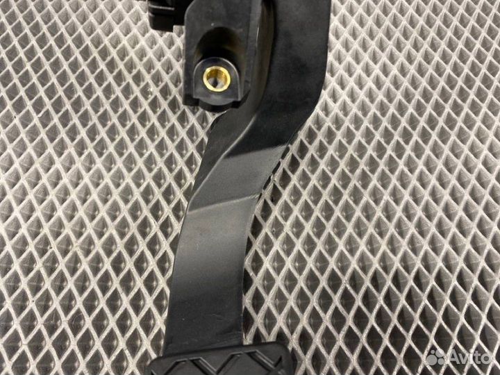 Педаль газа Audi A6 C5 ATQ 2000