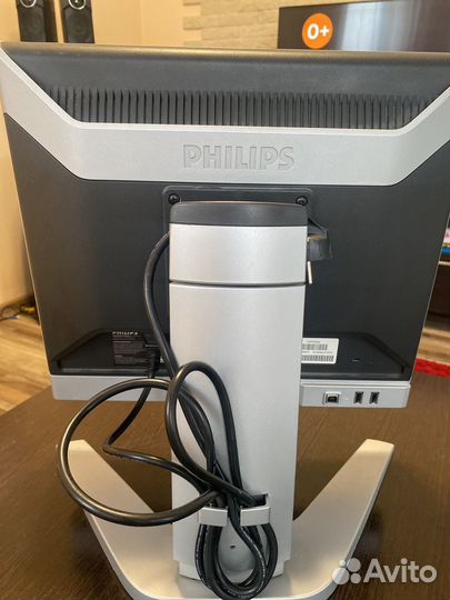 Монитор Philips 17 дюймов
