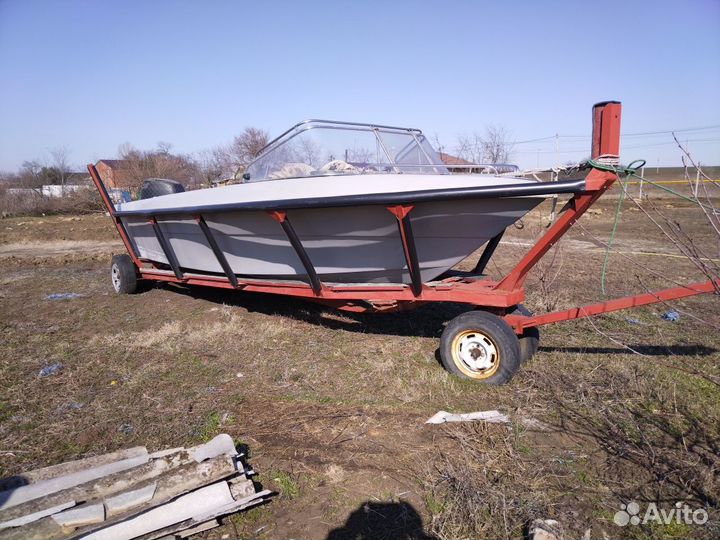 Катер лодка моторная Байда Касатка Yamaha 200