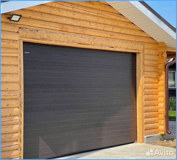 Секционные ворота