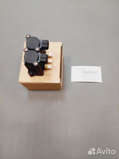 Блок клапанов подвески BMW X5 E53 37226787616