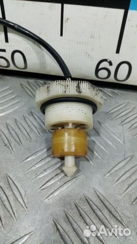 Б/У Датчик топливного фильтра Subaru