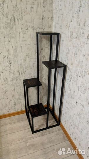 Подставка для цветов в стиле лофт