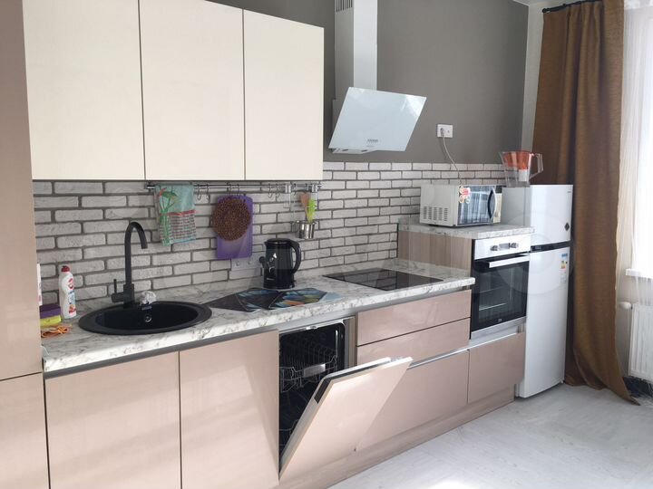 1-к. квартира, 50 м², 7/16 эт.