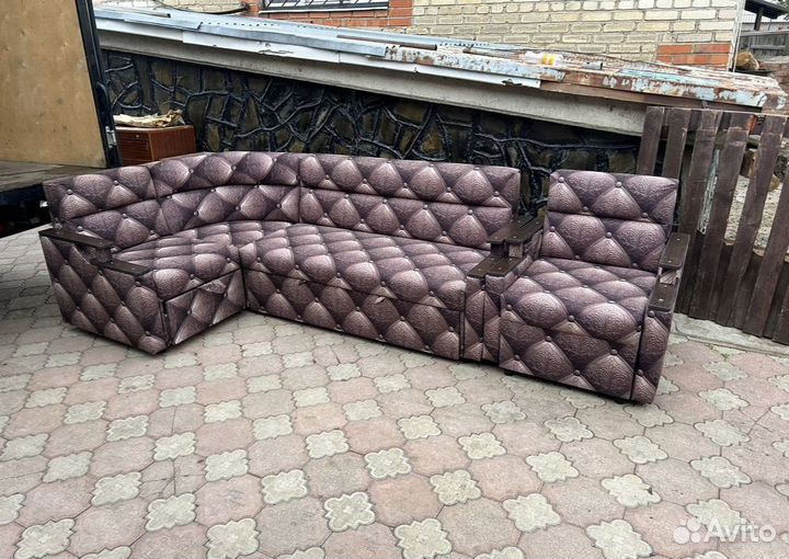 Угловой диван с креслом новый