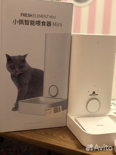 Автоматическая кормушка для кошек