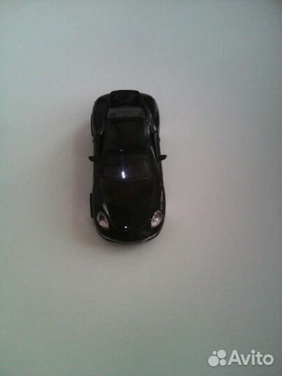 Продаю коллекционую машинку