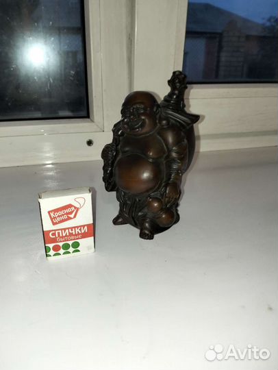 Статуэтка будды