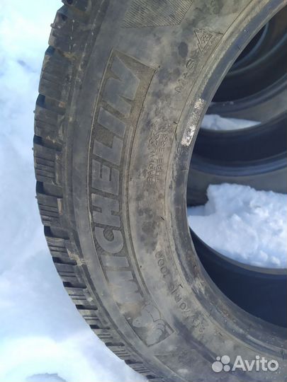 Michelin Latitude X-Ice North 215/70 R16