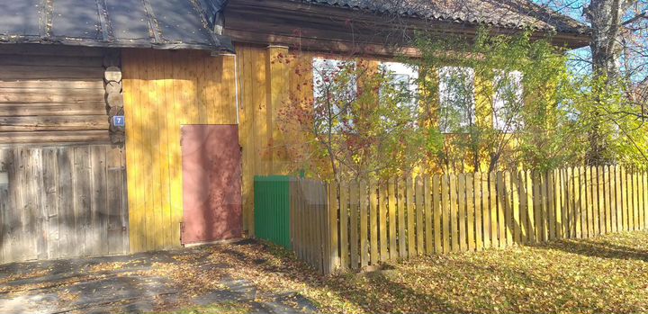 Дом 32 м² на участке 20 сот.