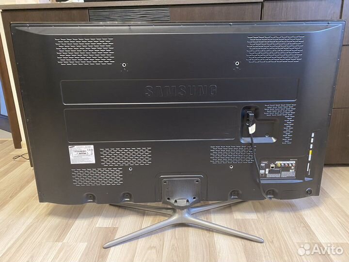 Телевизор Samsung smart tv
