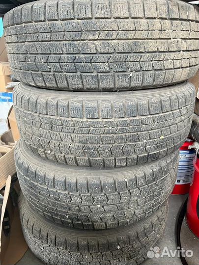 Dunlop Graspic DS3 215/60 R16
