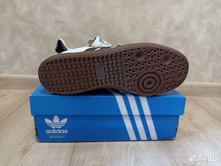 Кроссовки adidas самба р42