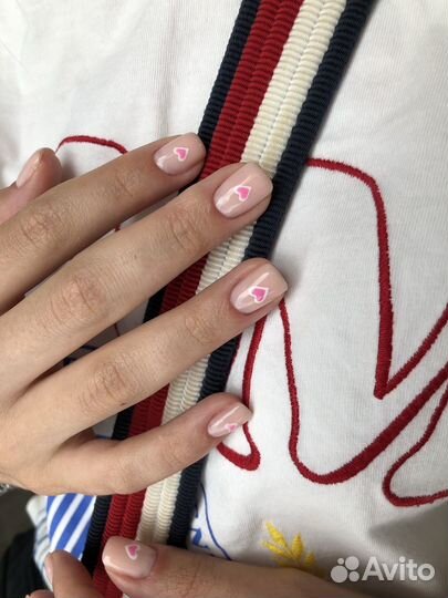 Модель на маникюр