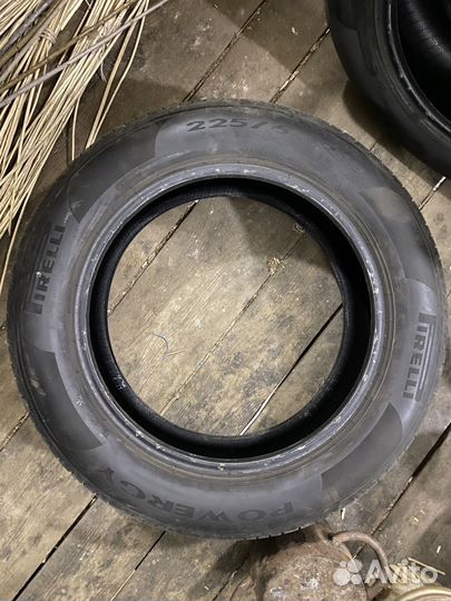 Pirelli Powergy 225/60 R18