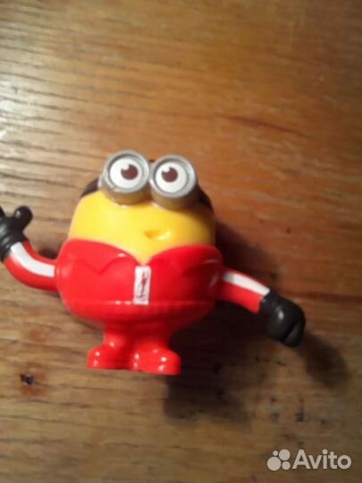 Миньоны из макдональдса