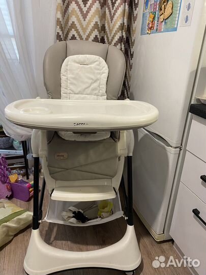 Стул для кормления