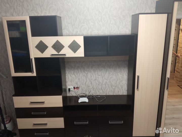 Стенка в гостиную