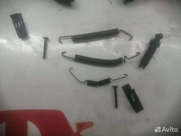 Механизм стояночного тормоза Ford Explorer UN150