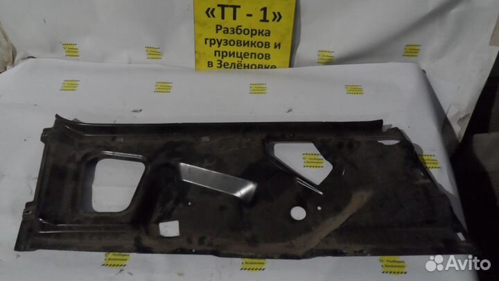 Панельдверипереднейправой mersedes 827397