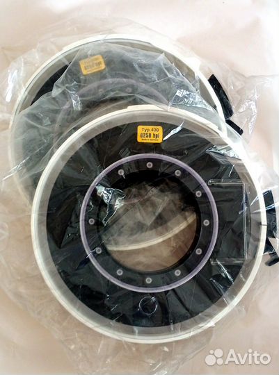 Катушка с лентой магнитной