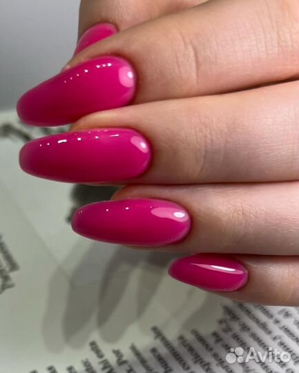 Маникюр и педикюр