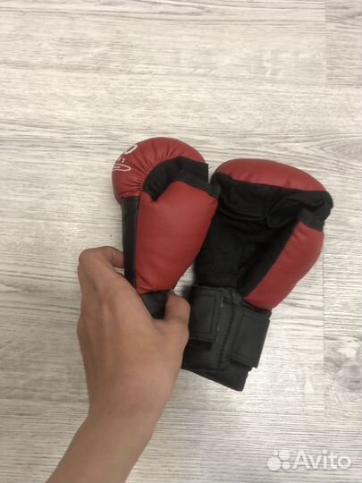 Перчатки для рукопашного боя