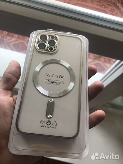 Магнитный чехол MagSafe для iPhone 12 Pro